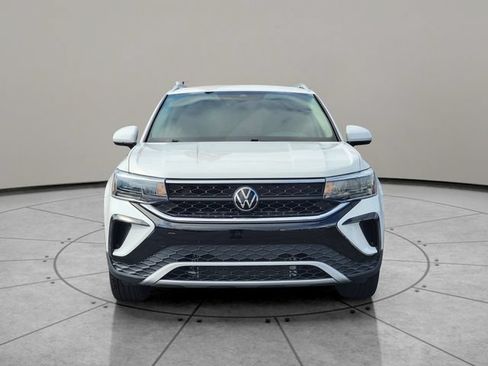 Used 2024 Volkswagen Taos SE FWD image 14
