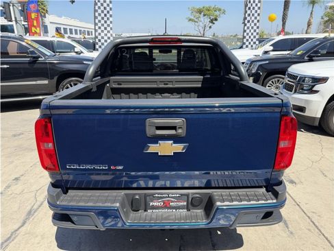 Used 2019 Chevrolet Colorado Z71 AWD/4WD image 14