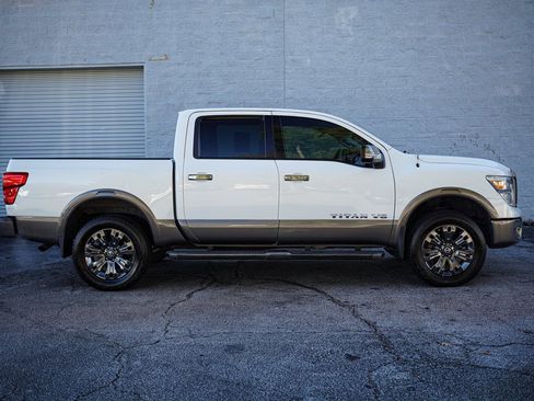 Used 2018 Nissan Titan Platinum Reserve image 18