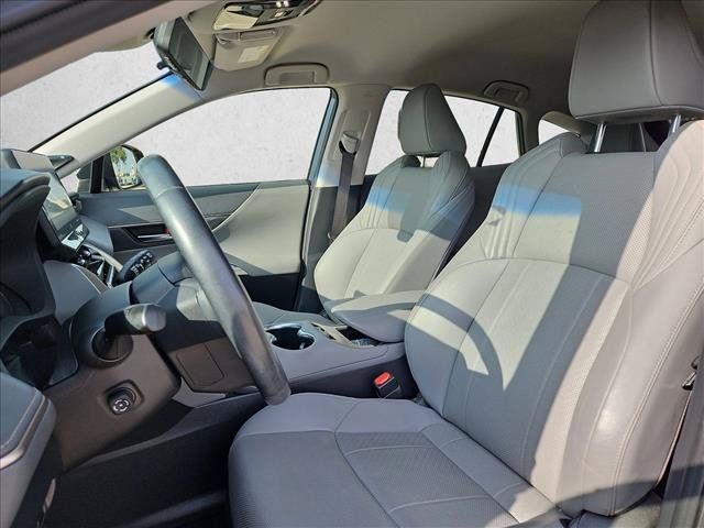 Used 2021 Toyota Venza Limited AWD/4WD image 16