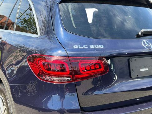 Used 2022 Mercedes-Benz GLC 300 4MATIC image 18