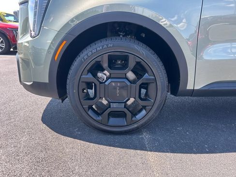Used 2025 Kia Sorento SX AWD/4WD image 10