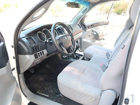 Used 2013 Toyota Tacoma 2WD Regular Cab image 23