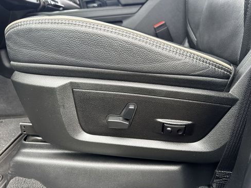 Used 2024 RAM 3500 Limited image 12