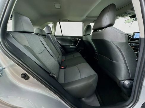 Used 2025 Toyota RAV4 XLE w/ Convenience Package image 40