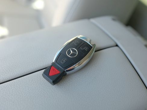 Used 2014 Mercedes-Benz E 350 Sedan w/ Premium 1 Package image 9