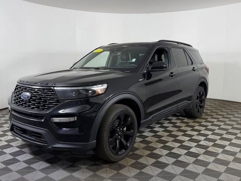 Used 2023 Ford Explorer ST-Line w/ Class IV Trailer Tow Package AWD/4WD image 6