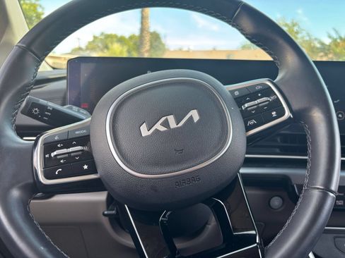 Used 2026 Kia Carnival FWD image 29