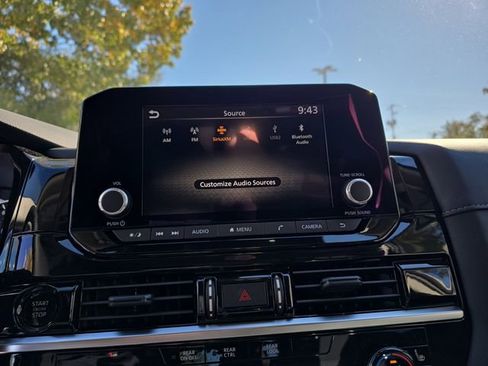 New 2025 Nissan Pathfinder SV image 21