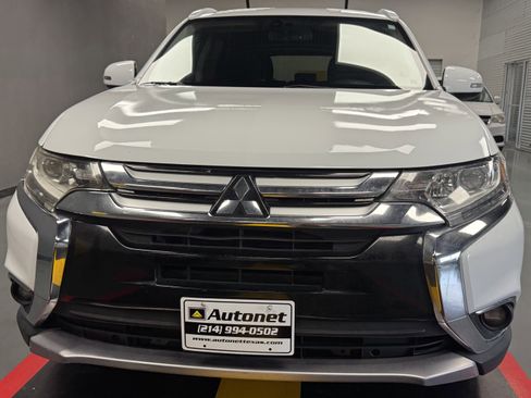 Used 2017 Mitsubishi Outlander SEL AWD/4WD image 7