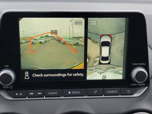 New 2025 Nissan Sentra SR w/ SR Premium Package image 6