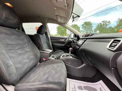Used 2016 Nissan Rogue S w/ Appearance Package FWD image 20