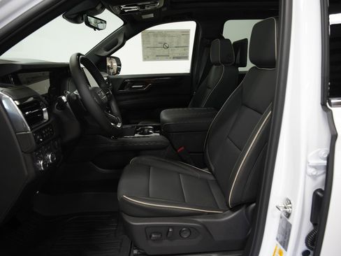 New 2026 GMC Yukon XL Elevation w/ Elevation Premium Package AWD/4WD image 31