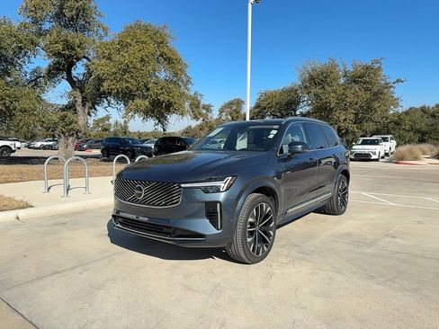 Used 2025 Volvo XC90 T8 Ultra image 2