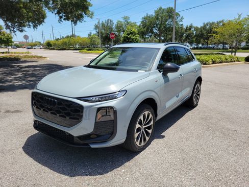 New 2026 Audi Q3 quattro 2.0T AWD/4WD image 8