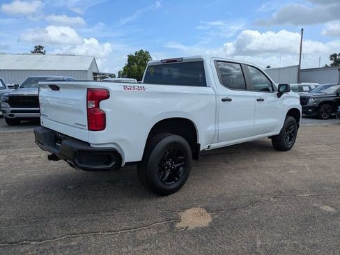 Used 2021 Chevrolet Silverado 1500 Custom Trail Boss AWD/4WD image 4