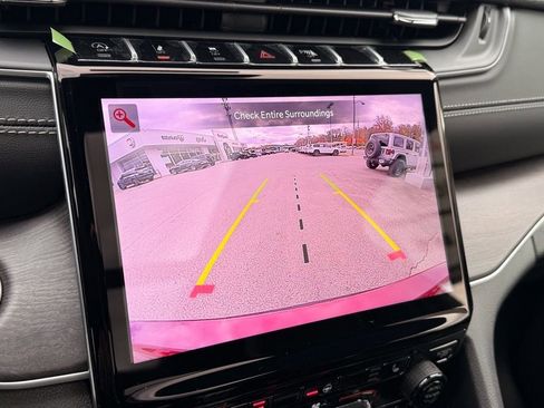 New 2025 Jeep Grand Cherokee L Limited image 34