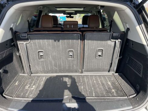 Used 2024 Nissan Pathfinder Platinum w/ Cargo Package image 48