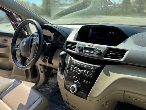 Used 2012 Honda Odyssey EX image 29