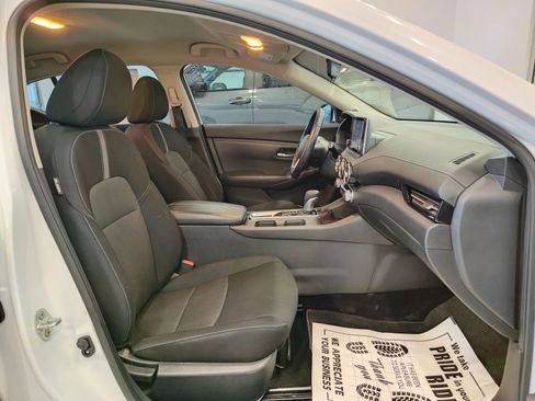 Used 2020 Nissan Sentra SV image 17