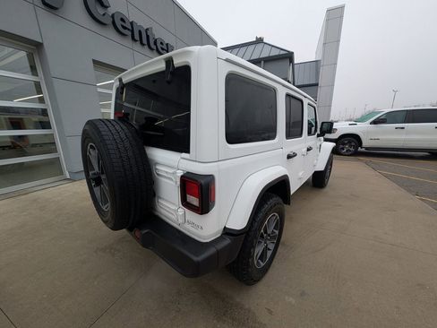 Used 2023 Jeep Wrangler Sahara image 5