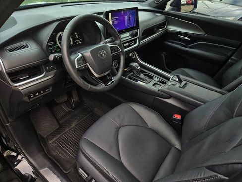 Used 2026 Toyota Grand Highlander AWD Hybrid image 9