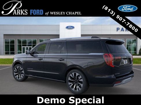 New 2026 Ford Expedition Max Platinum w/ Driver's Package AWD/4WD image 4