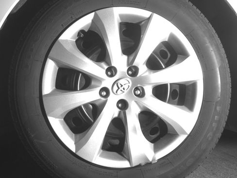 Used 2025 Toyota Corolla LE FWD image 12