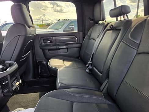 Used 2025 RAM 2500 Limited AWD/4WD image 5