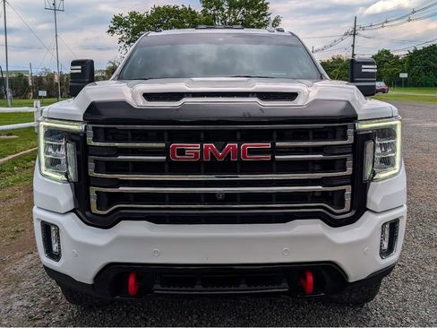 Used 2023 GMC Sierra 2500 AT4 w/ AT4 Premium Plus Package AWD/4WD image 2