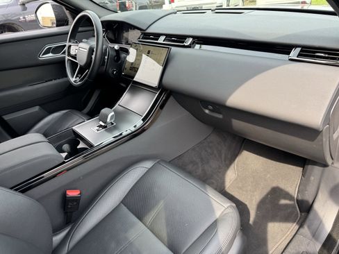 Used 2025 Land Rover Range Rover Velar Dynamic SE image 38