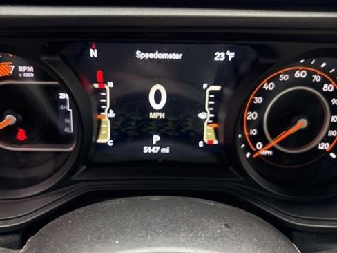 Used 2024 Jeep Wrangler Sahara w/ Safety Group image 10