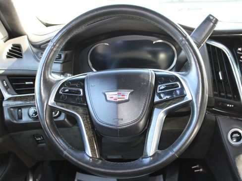 Used 2016 Cadillac Escalade Platinum AWD/4WD image 24