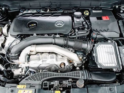 Used 2026 Mercedes-Benz GLB 250 image 27