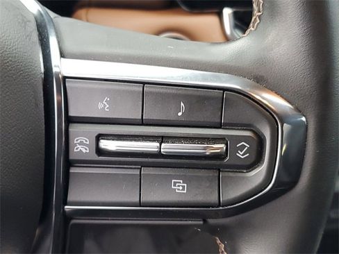 Used 2024 GMC Canyon AT4 w/ Canyon Safety Plus Package image 24