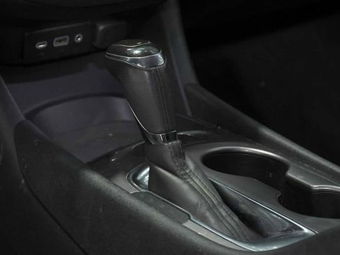 Used 2020 Chevrolet Malibu RS image 24