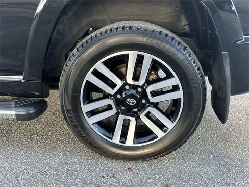 Used 2023 Toyota 4Runner Limited image 11