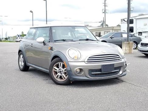 Used 2012 MINI Cooper Hardtop image 2