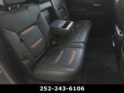 Used 2024 GMC Sierra 1500 AT4 w/ Technology Package AWD/4WD image 36