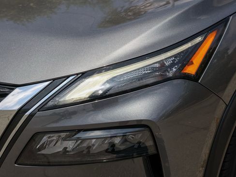 Used 2023 Nissan Rogue S FWD image 10