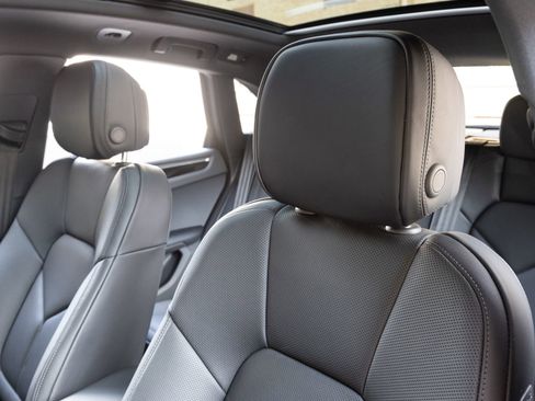 Used 2026 Porsche Macan image 22