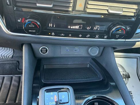 Certified 2023 Nissan Rogue SL image 18