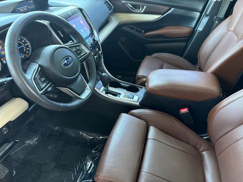 Used 2020 Subaru Ascent Touring w/ Popular Package #3 image 9