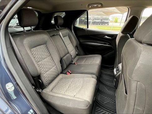 Used 2018 Chevrolet Equinox LT FWD image 18