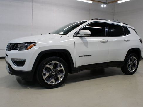 Used 2021 Jeep Compass Limited image 4