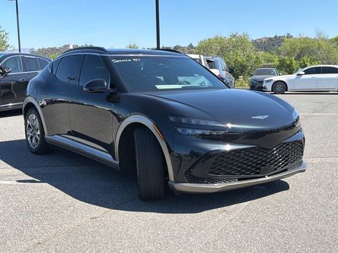 Used 2025 Genesis GV60 RWD image 3