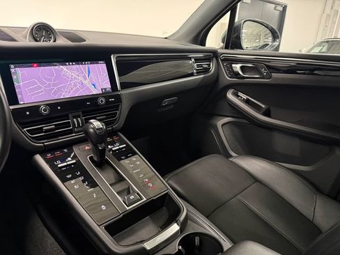 Certified 2023 Porsche Macan S AWD/4WD image 15