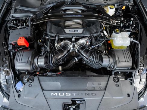 Used 2026 Ford Mustang Dark Horse RWD image 17