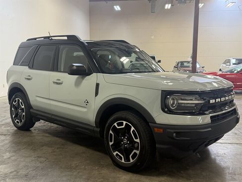Used 2021 Ford Bronco Sport Outer Banks w/ Outer Banks Package AWD/4WD image 9