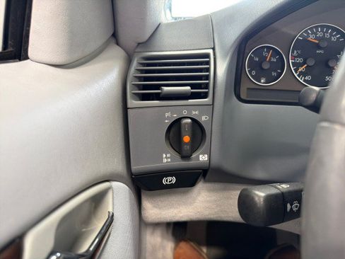 Used 2001 Mercedes-Benz SL 500 image 31